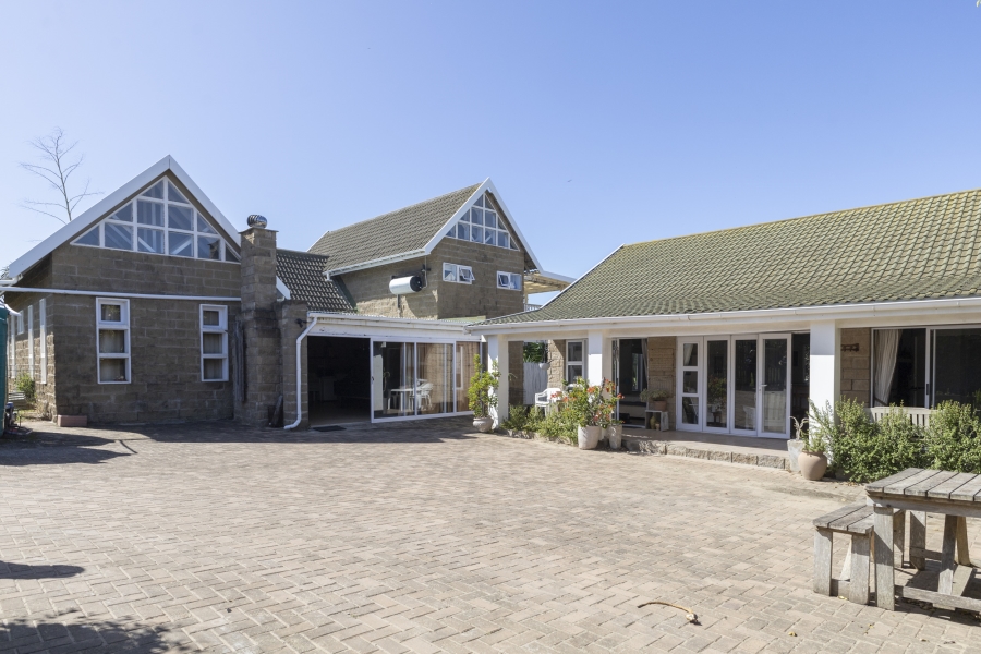 4 Bedroom Property for Sale in Forest Downs Eastern Cape